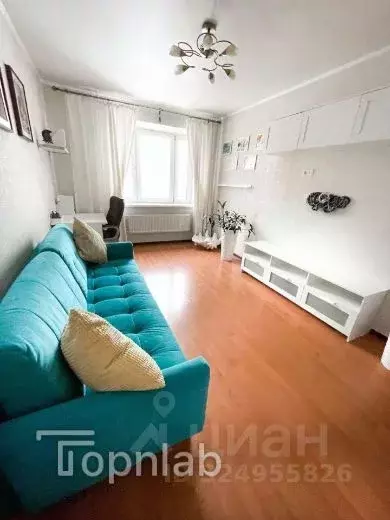3-к кв. Санкт-Петербург ул. Есенина, 1к2 (90.0 м) - Фото 1