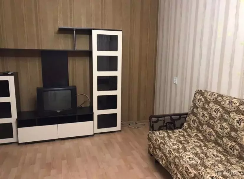 1-к кв. Самарская область, Тольятти 16-й кв-л, бул. Цветной, 4 (29.0 ... - Фото 1