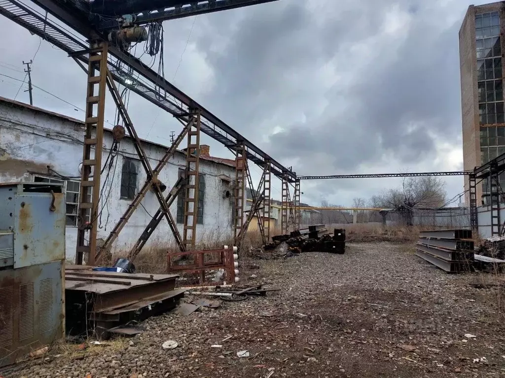 Производственное помещение в Челябинская область, Златоуст пл. 3-го ... - Фото 1