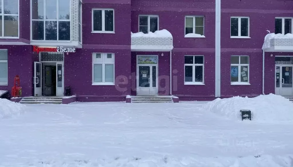 Помещение свободного назначения в Удмуртия, Ижевск ул. 10 лет Октября, ... - Фото 1