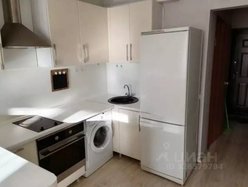 Студия Красноярский край, Красноярск ул. Карамзина, 16 (24.1 м) - Фото 1