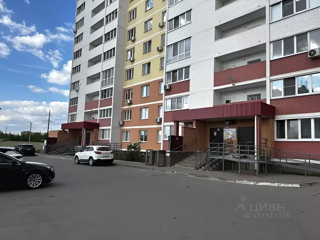 2-к кв. Орловская область, Орел ул. Андрианова, 39 (61.3 м) - Фото 0