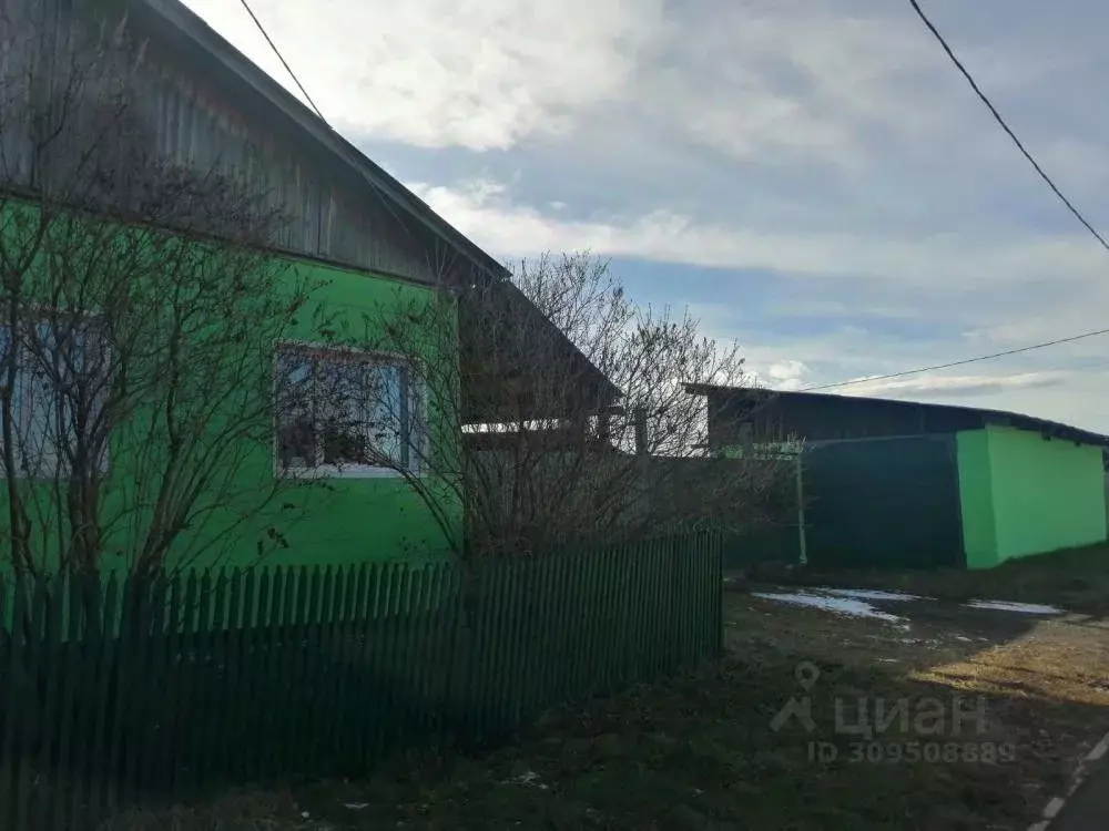 Дом в Иркутская область, Черемховский район, Новогромовское ... - Фото 0