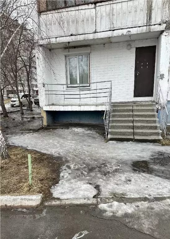 Помещение свободного назначения в Алтайский край, Бийск ул. Ильи ... - Фото 1