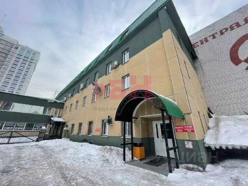 Офис в Тюменская область, Тюмень ул. 50 лет Октября, 6 (250 м) - Фото 1