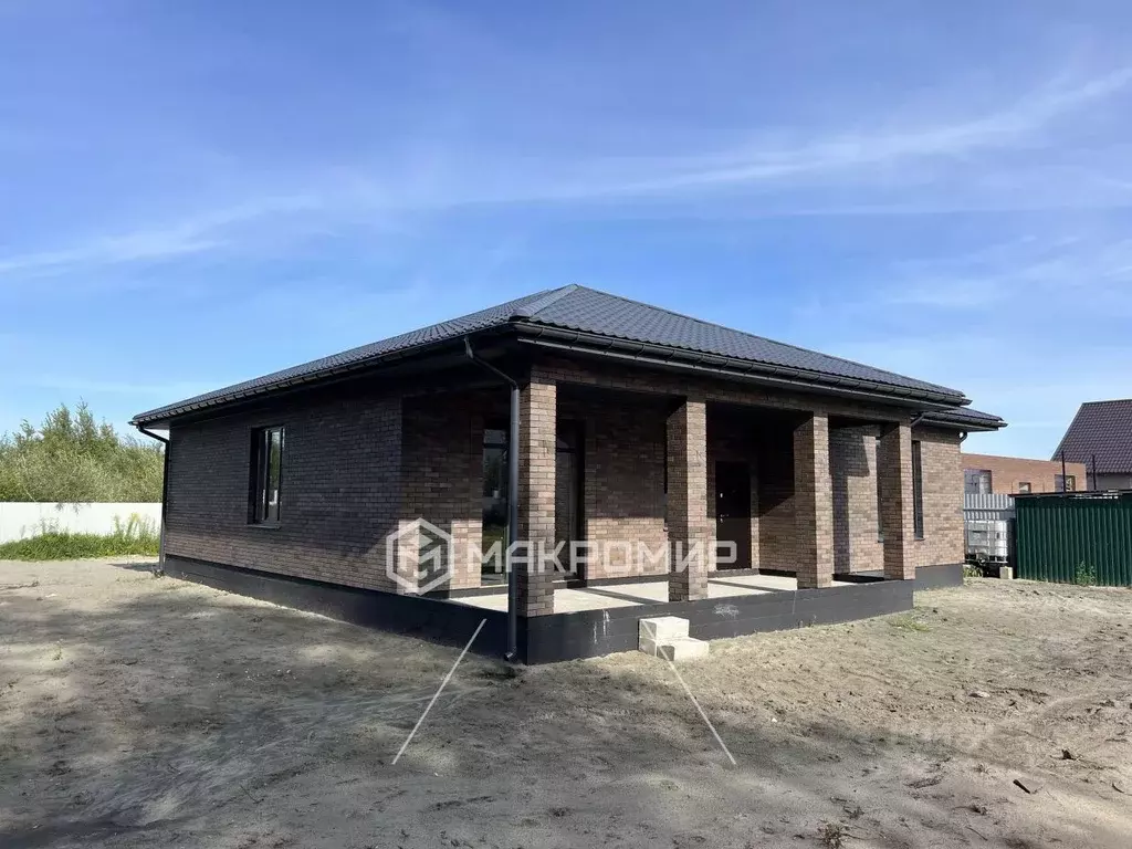 Дом в Брянская область, Брянск ул. 4-я Разина (164 м) - Фото 1