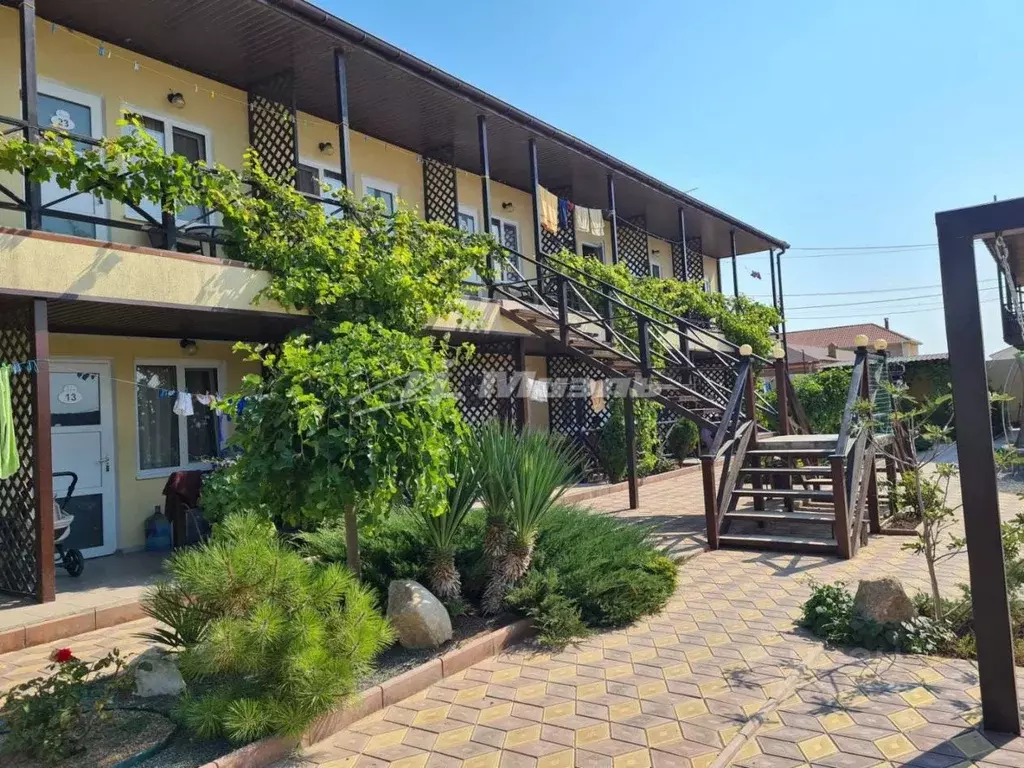 Дом в Крым, Черноморский район, с. Межводное ул. Карлеутская, 12 (700 ... - Фото 1