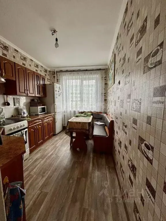 3-к кв. Татарстан, Нижнекамский район, Камские Поляны пгт, 1-й мкр 13 ... - Фото 1