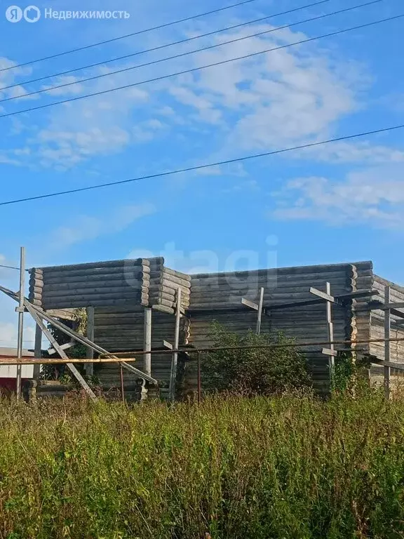 Дом в село Новотроицкое, Советская улица (100 м) - Фото 1