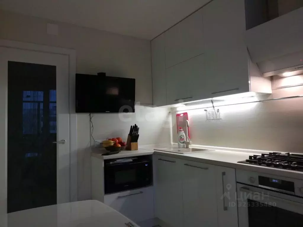 2-к кв. Вологодская область, Череповец Любецкая ул., 49 (52.6 м) - Фото 2