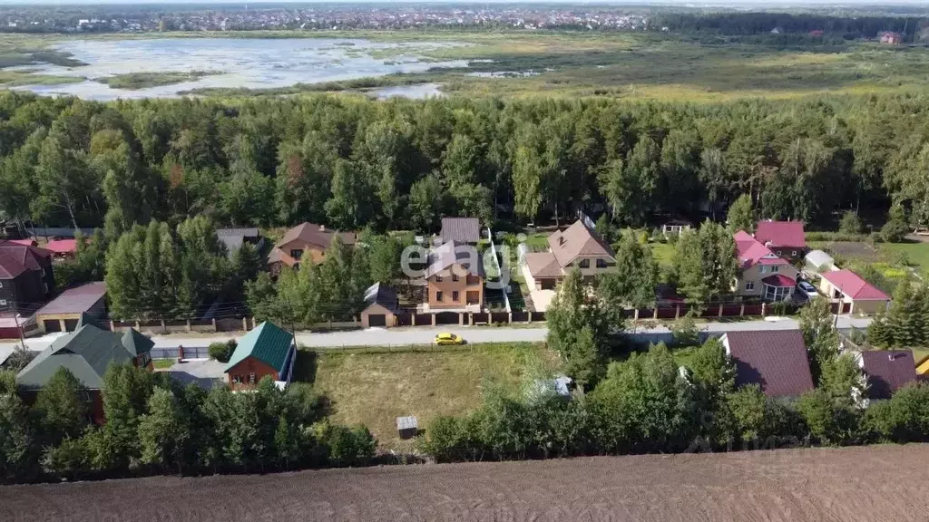 Участок в Тюменская область, Тюменский район, д. Зубарева Зеленая ул. ... - Фото 0