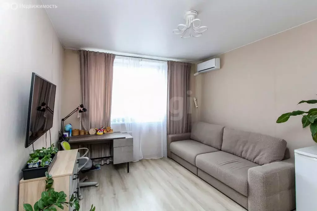 1-комнатная квартира: Тюмень, улица Газовиков, 49 (33 м) - Фото 1
