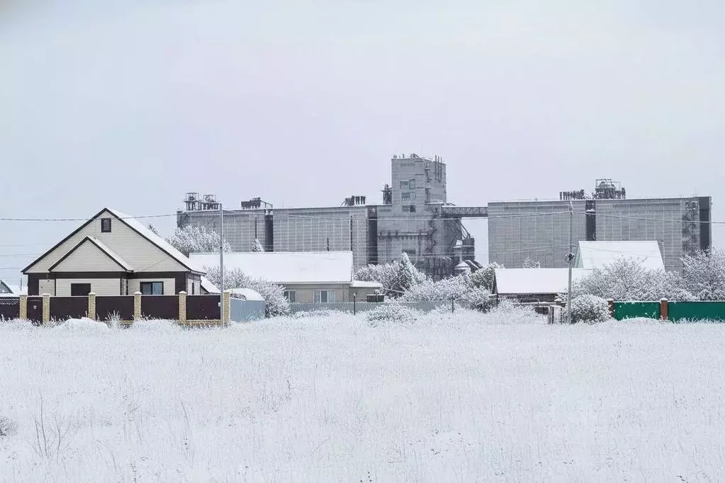 Участок в Оренбургская область, Оренбургский район, с. Ивановка ул. ... - Фото 1