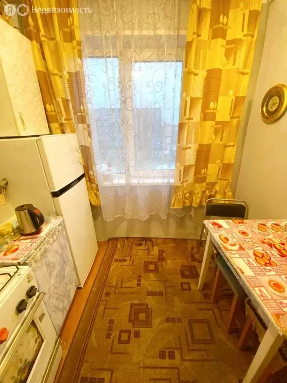 2-комнатная квартира: Мурманск, улица Александрова, 10 (48 м) - Фото 0