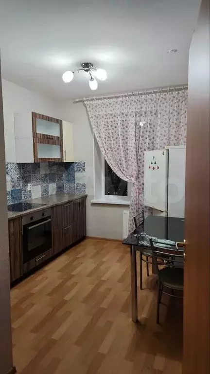 2-к. квартира, 60 м, 19/27 эт. - Фото 0