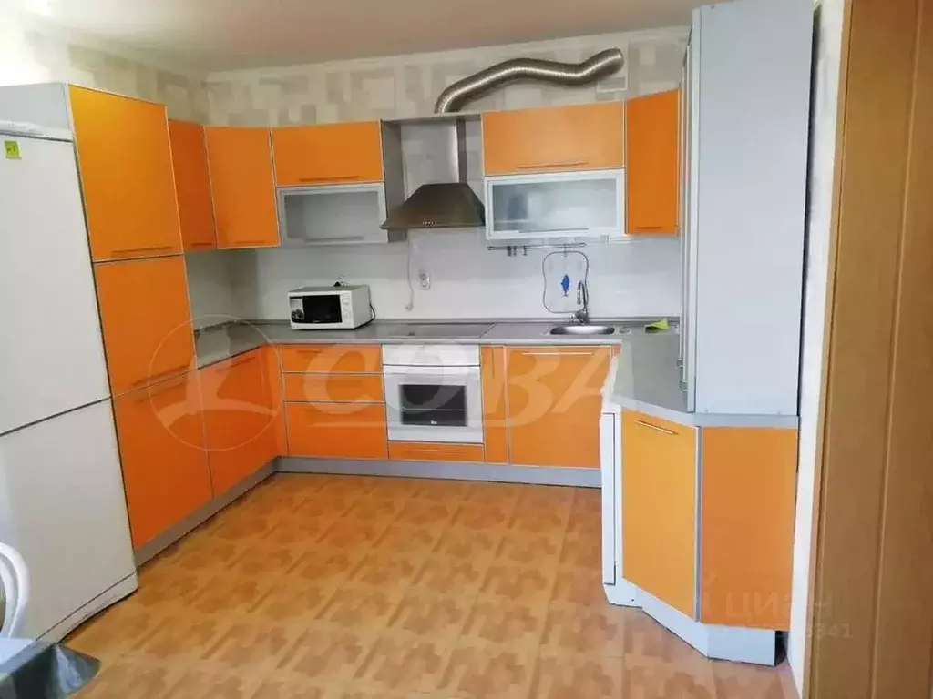 3-к кв. Тюменская область, Тюмень Депутатская ул., 80 (92.0 м) - Фото 1