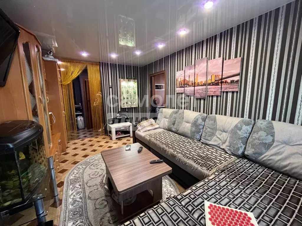 2-к кв. Свердловская область, Артемовский муниципальный округ, пос. ... - Фото 1