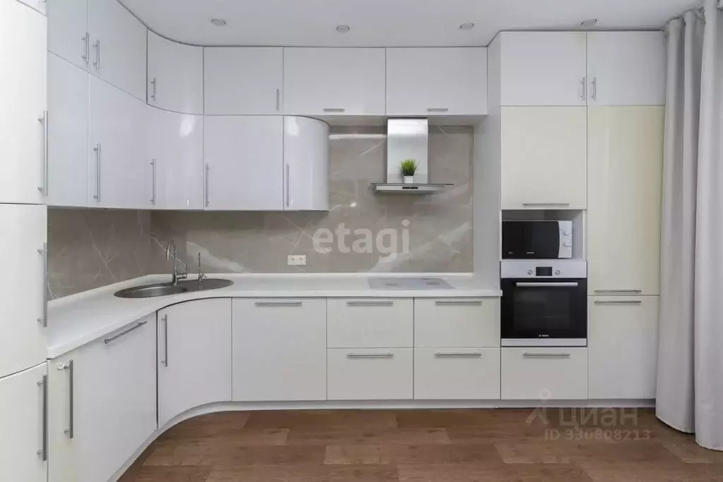 3-к кв. Тюменская область, Тюмень ул. Николая Зелинского, 21 (89.4 м) - Фото 1
