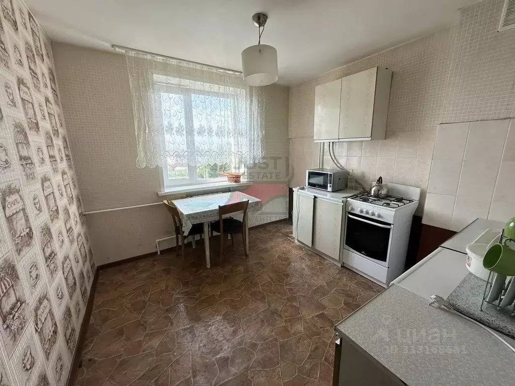 2-к кв. Московская область, Можайск Школьная ул., 5 (48.4 м) - Фото 1