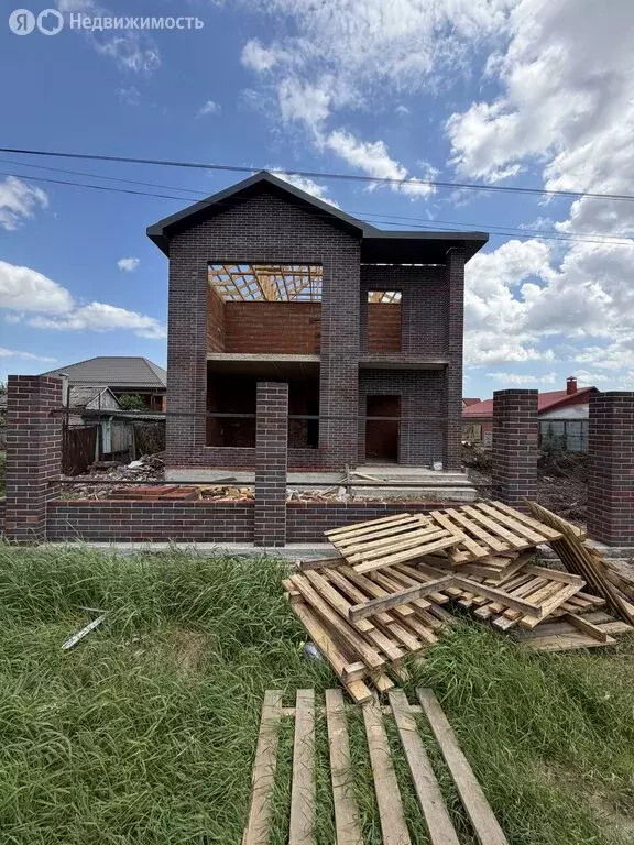 Дом в станица Новотитаровская, Октябрьская улица (140 м) - Фото 1