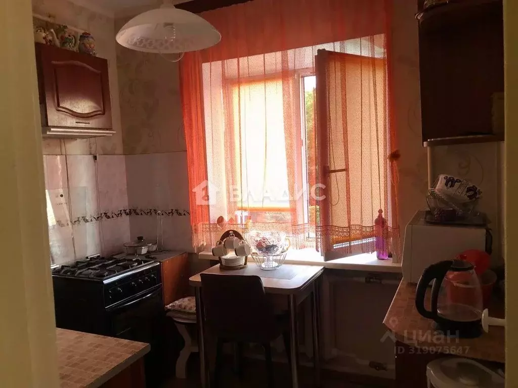 2-к кв. Волгоградская область, Волгоград ул. Быстрова, 74 (44.8 м) - Фото 0