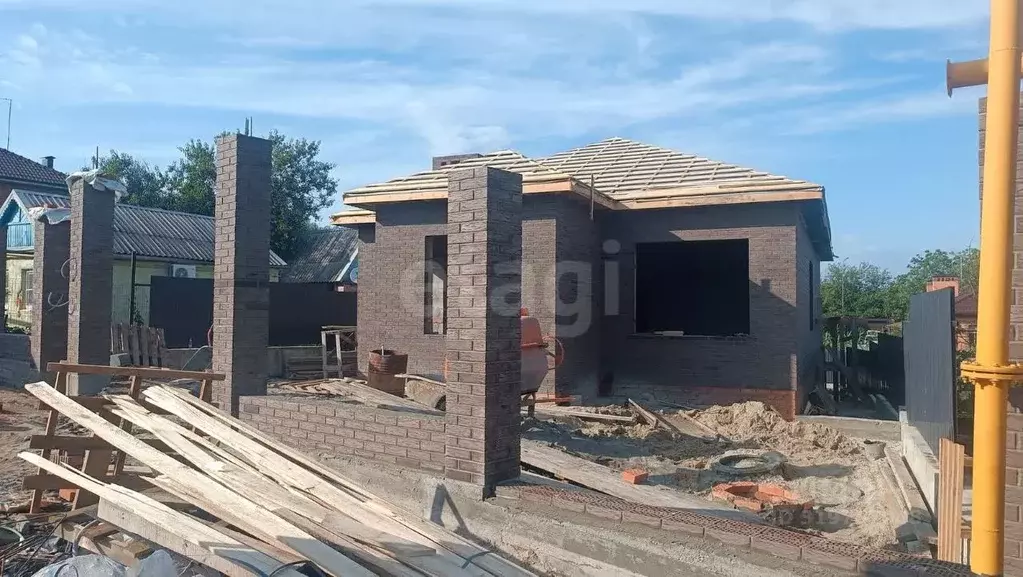 Дом в Ростовская область, Аксай Комсомольская ул. (120 м) - Фото 0