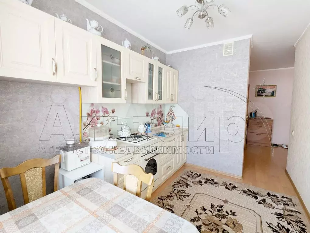 2-к. квартира, 60 м, 7/10 эт. - Фото 1