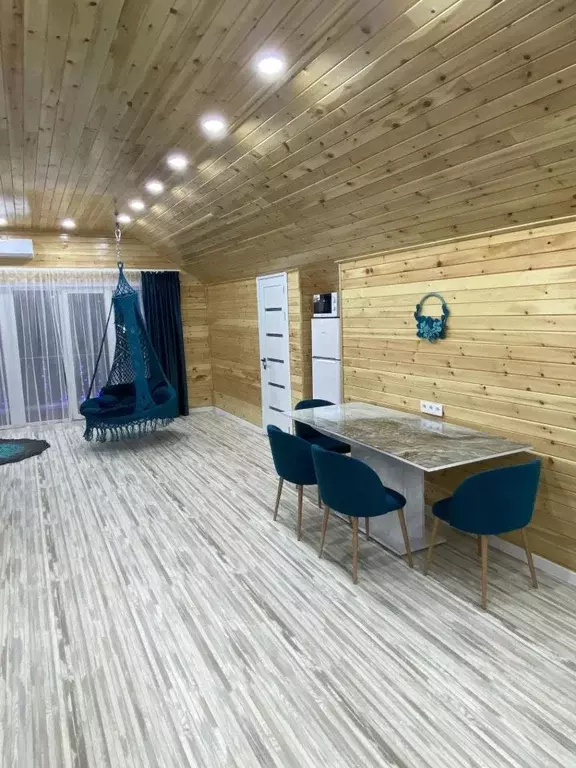 Комната Иркутская область, Железногорск-Илимский 7-й кв-л, 20 (70.0 м) - Фото 1