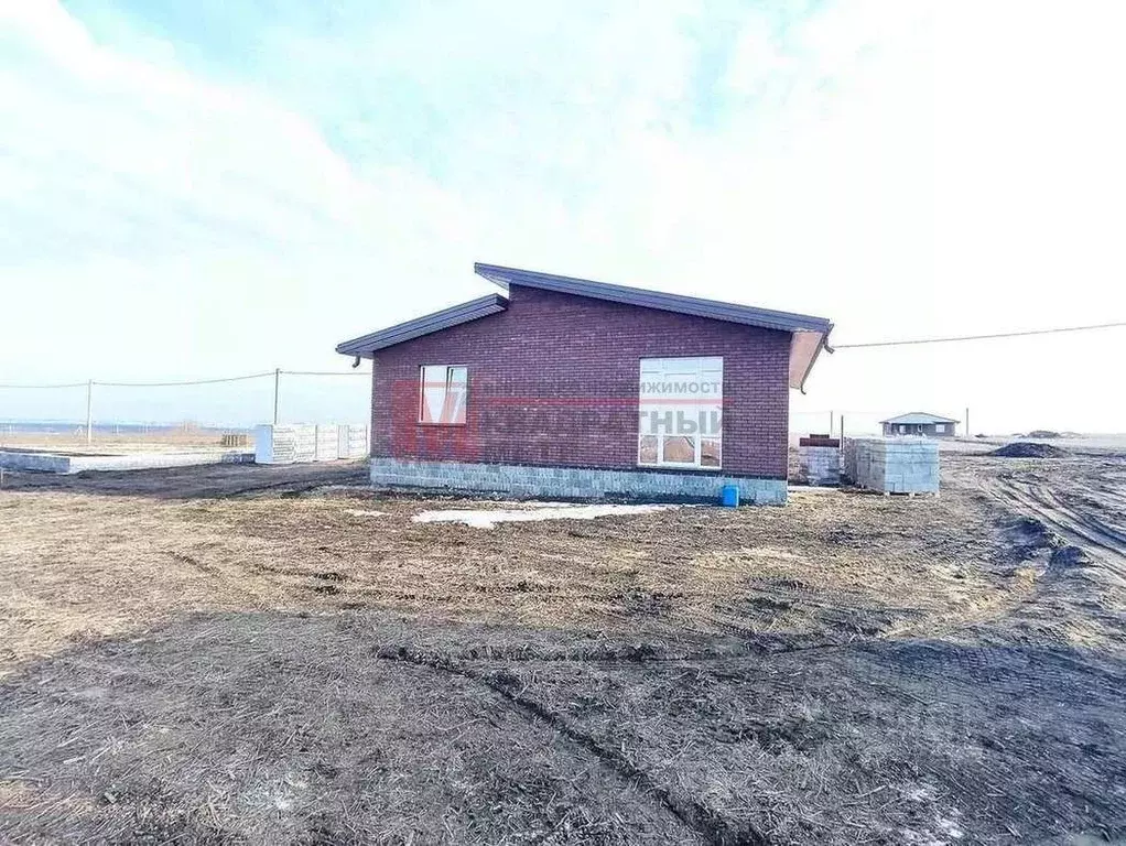 Дом в Белгородская область, Старооскольский городской округ, с. ... - Фото 2