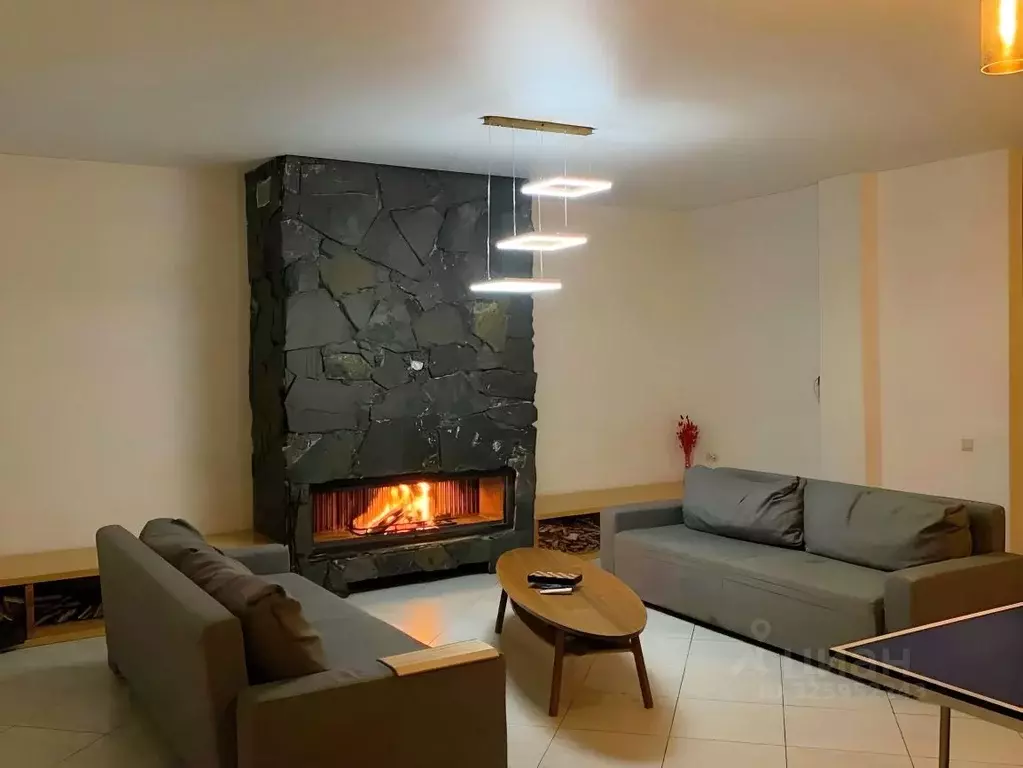 Дом в Московская область, Одинцовский городской округ, д. Подлипки  ... - Фото 1