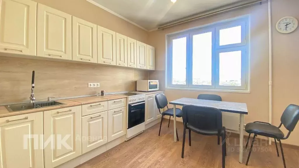 3-к кв. Московская область, Лобня бул. Лобненский, 3 (72.1 м) - Фото 1