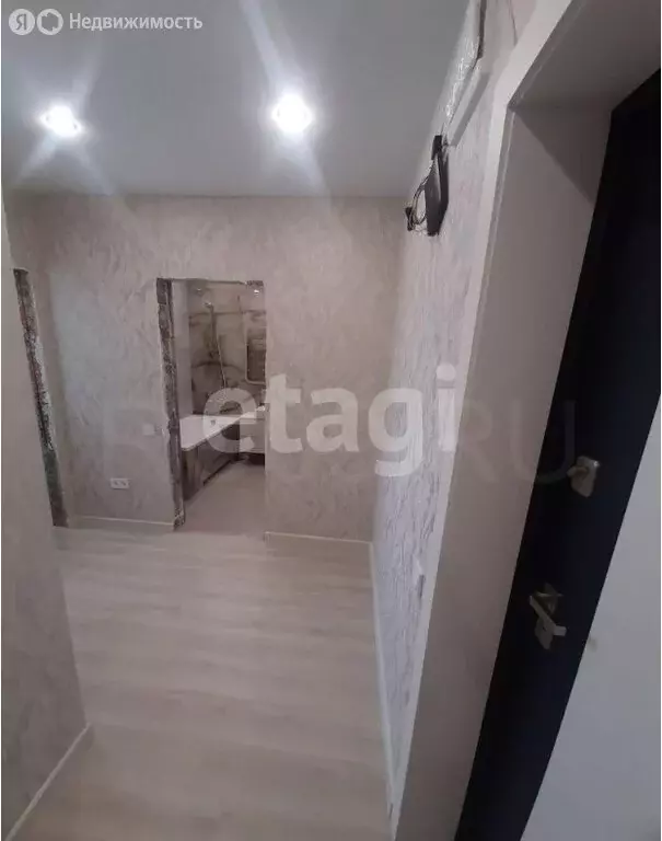 2-комнатная квартира: Томск, Водяная улица, 18А (58 м) - Фото 1