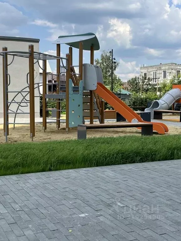 Студия Свердловская область, Екатеринбург ул. Молодогвардейцев, 1 ... - Фото 1