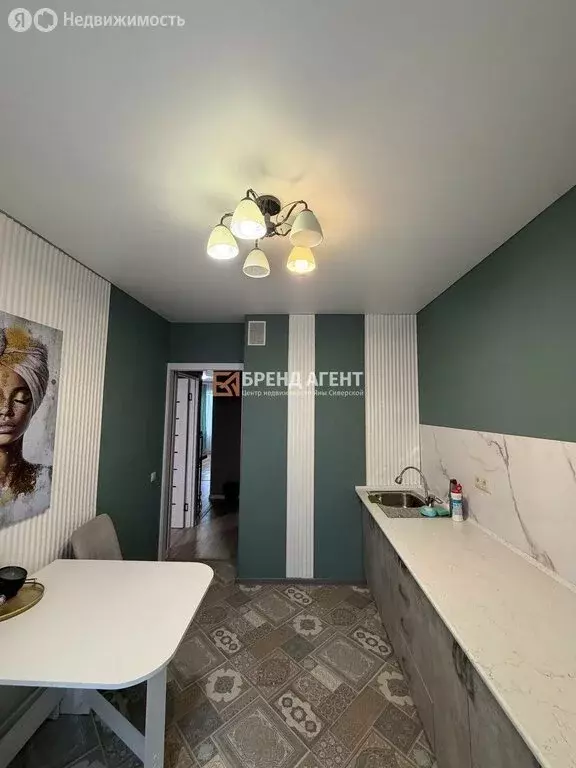 2-комнатная квартира: Строитель, улица 5 Августа, 1 (51 м) - Фото 2