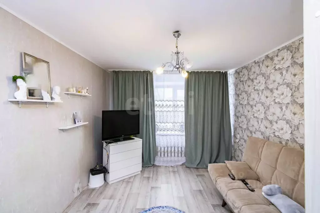 Комната Тюменская область, Тюмень ул. Республики, 214 (18.0 м) - Фото 1