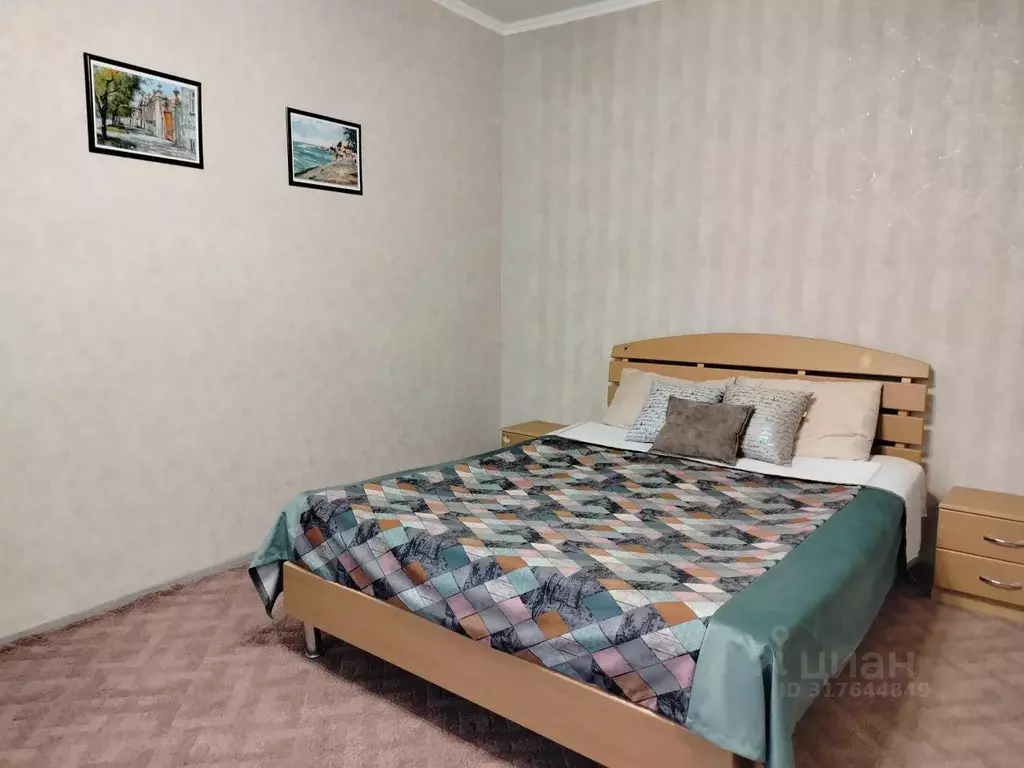 2-к кв. Ростовская область, Таганрог Петровская ул., 30/13 (52.0 м) - Фото 0
