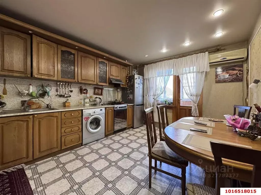 3-к кв. Краснодарский край, Краснодар Юбилейный мкр, ул. 70-летия ... - Фото 2