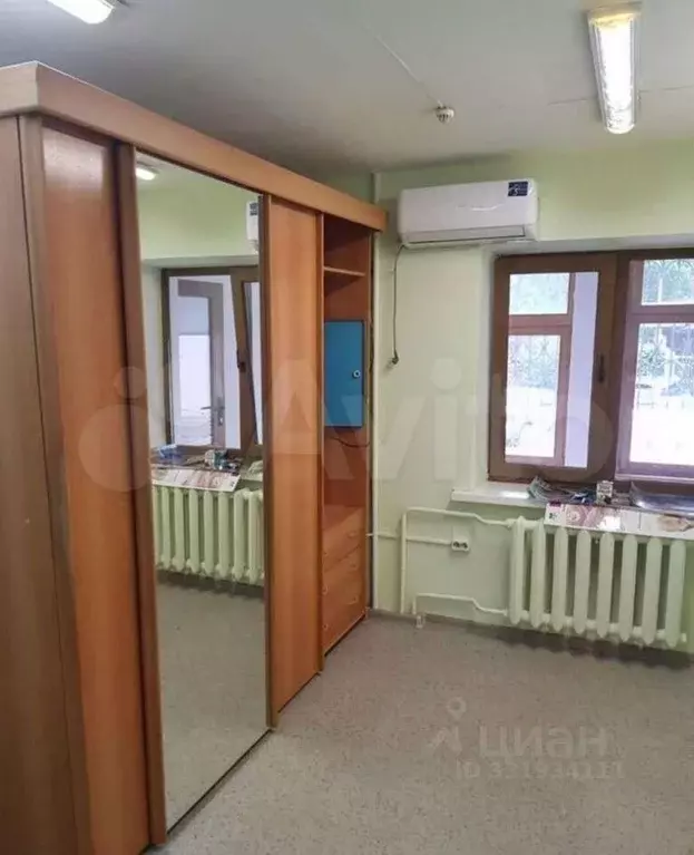 Офис в Краснодарский край, Краснодар ул. Имени Дзержинского, 10/1 (175 ... - Фото 2