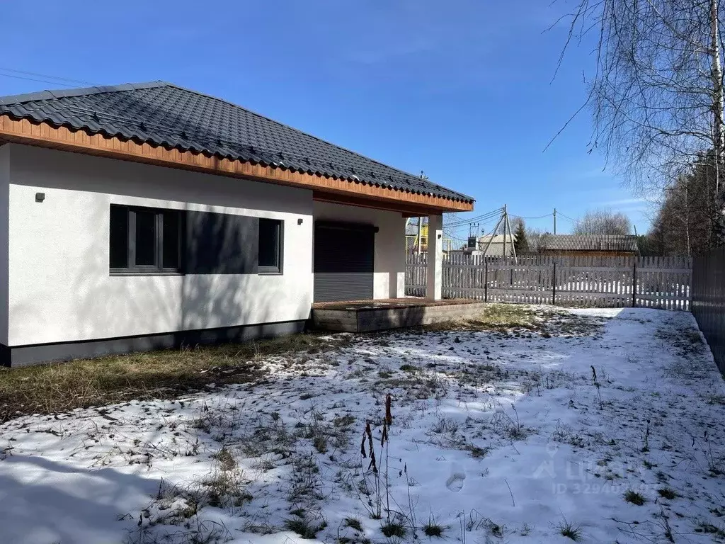 Дом в Свердловская область, Верхняя Пышма городской округ, пос. ... - Фото 1