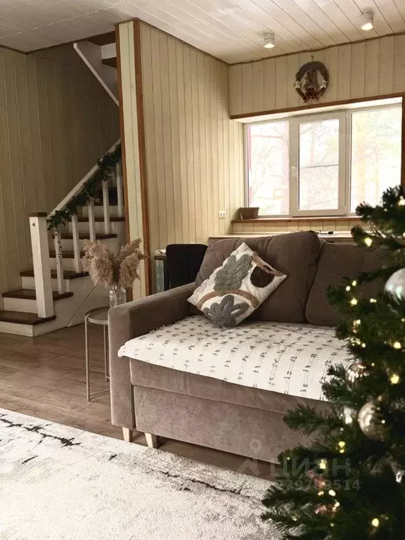 Коттедж в Алтай, Чемальский район, Узнезинское с/пос, с. Аскат  (80 м) - Фото 1