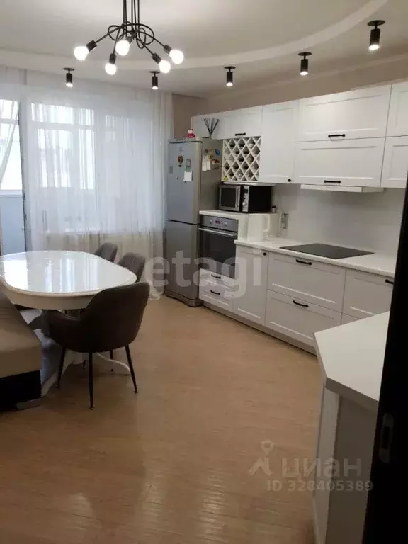 3-к кв. Тюменская область, Тюмень ул. Николая Семенова, 25к2 (90.0 м) - Фото 1