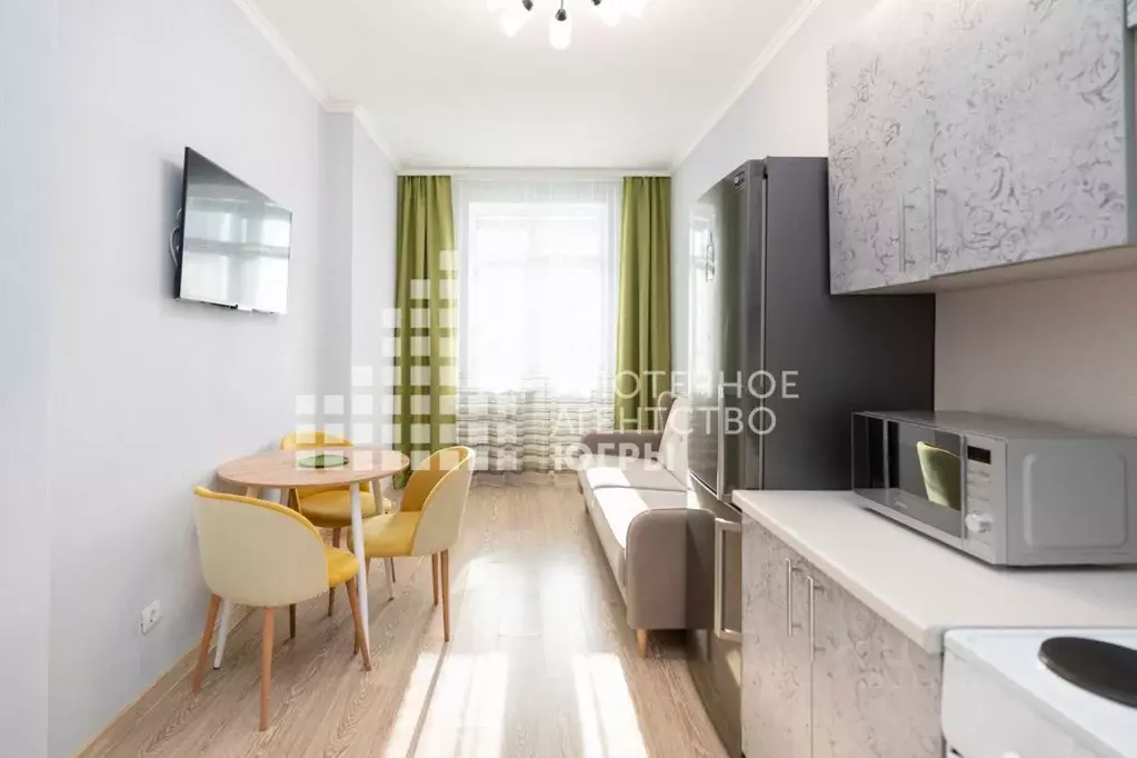 2-к кв. Ханты-Мансийский АО, Ханты-Мансийск ул. Свободы, 2Б (69.9 м) - Фото 0