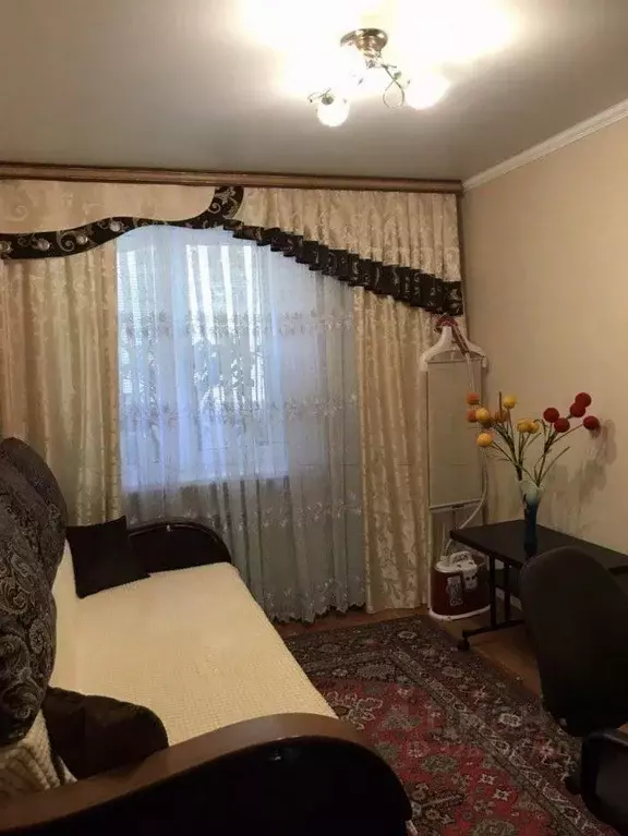 4-к кв. Белгородская область, Губкин Преображенская ул., 8 (73.8 м) - Фото 2