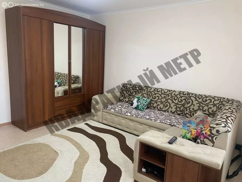3-комнатная квартира: Элиста, 10-й микрорайон, 15к3 (62 м) - Фото 0