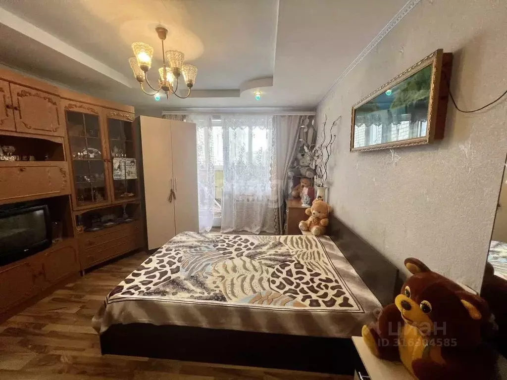 2-к кв. Белгородская область, Губкин ул. Раевского, 14А (50.6 м) - Фото 0