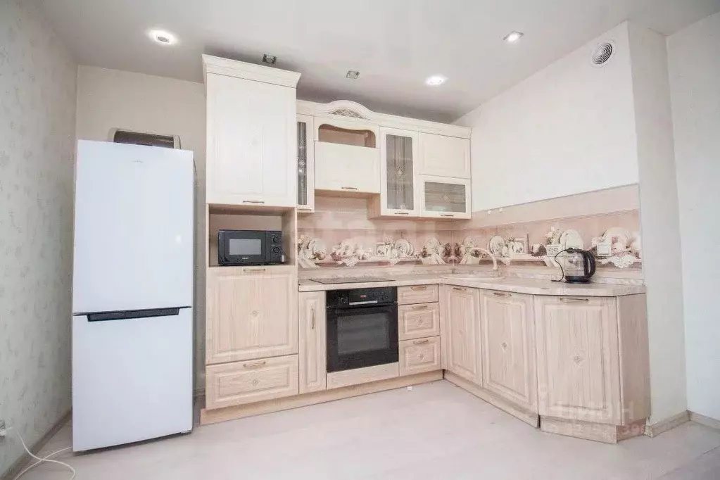 3-к кв. Сахалинская область, Южно-Сахалинск Железнодорожная ул., 87 ... - Фото 1