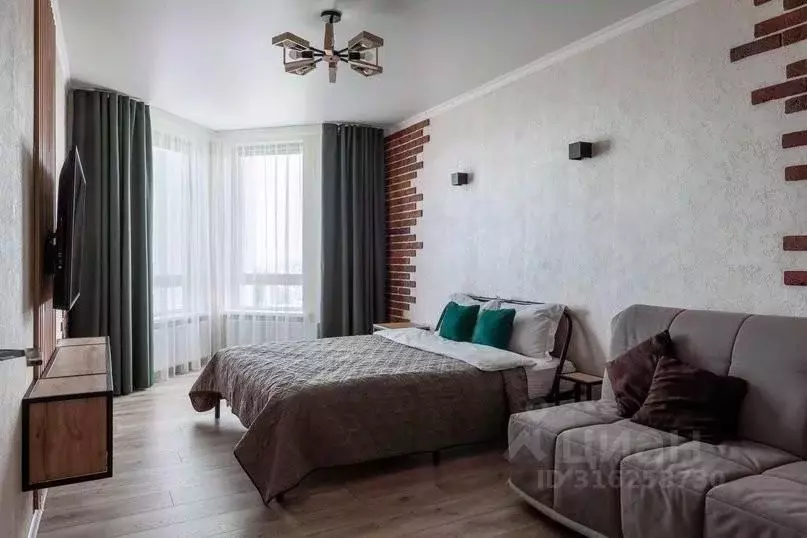 1-к кв. Красноярский край, Красноярск Октябрьская ул., 10 (43.0 м) - Фото 1