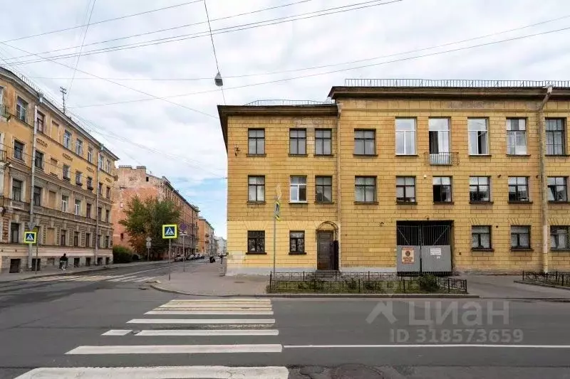 Торговая площадь в Санкт-Петербург Дегтярная ул., 5-7 (94 м) - Фото 1