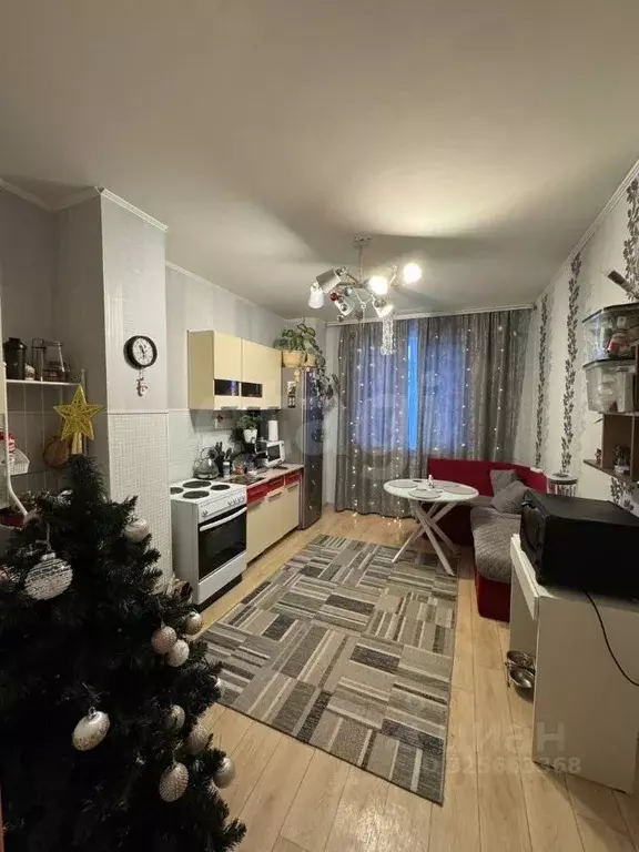 3-к кв. Ямало-Ненецкий АО, Салехард Совхозная ул., 7 (75.7 м) - Фото 1