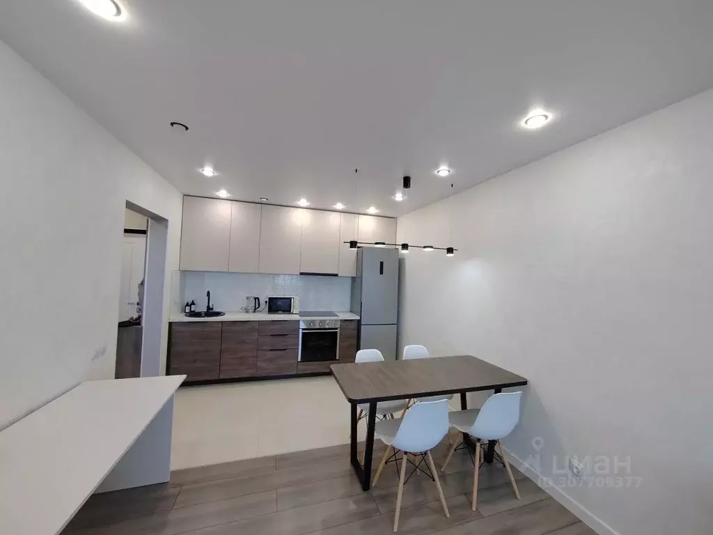 1-к кв. Оренбургская область, Оренбург ул. Автомобилистов, 15 (37.8 м) - Фото 1